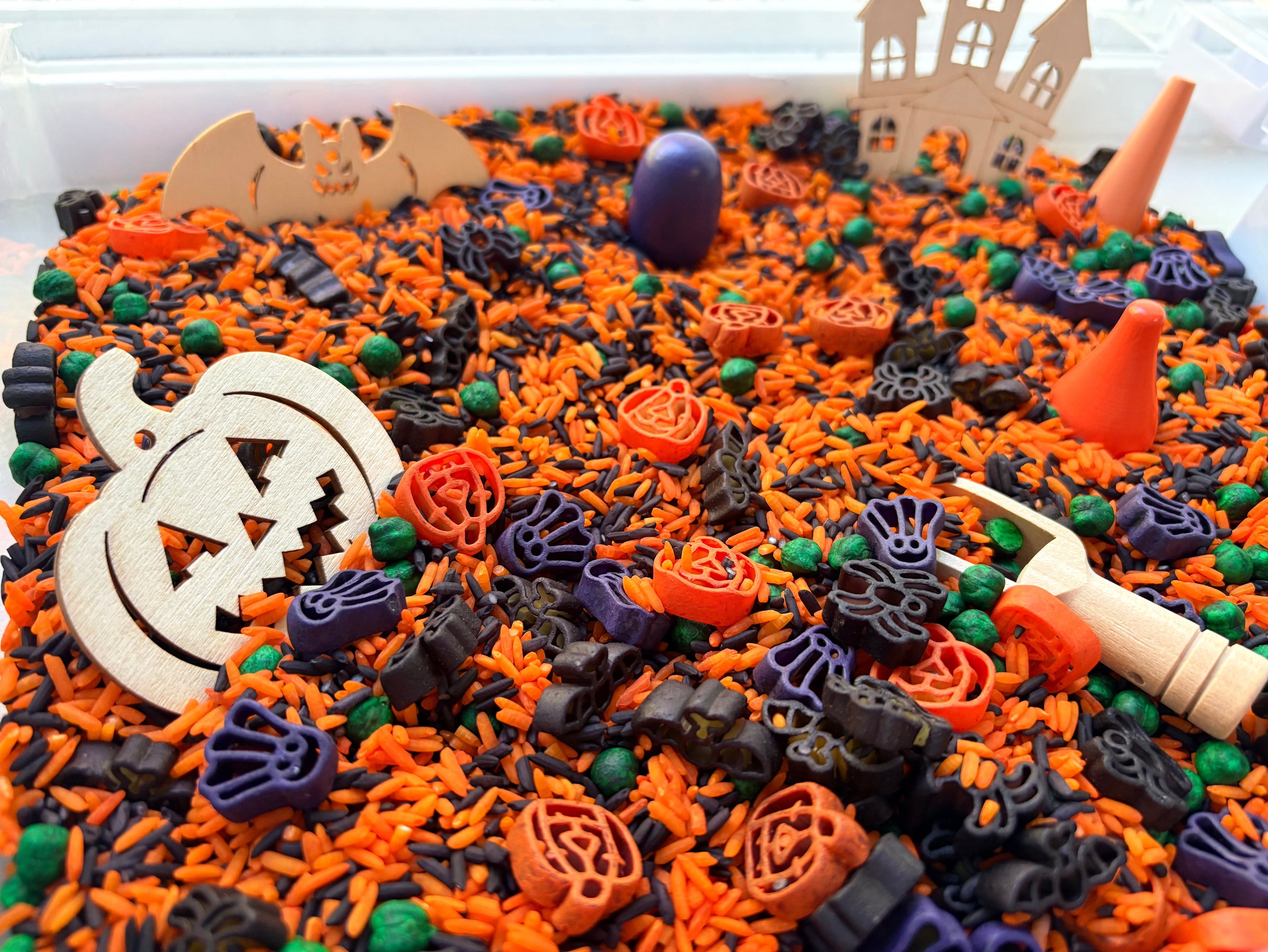 Halloween | Ready-to-Pour Sensory Play Kit for Kids